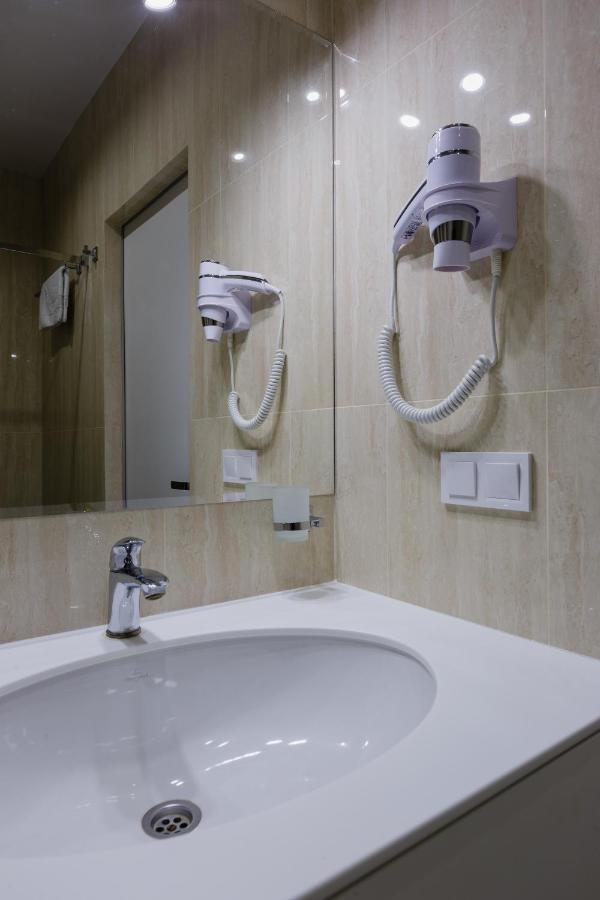 Studio Viktory 5 В, 21 Floor, Kijev Kültér fotó